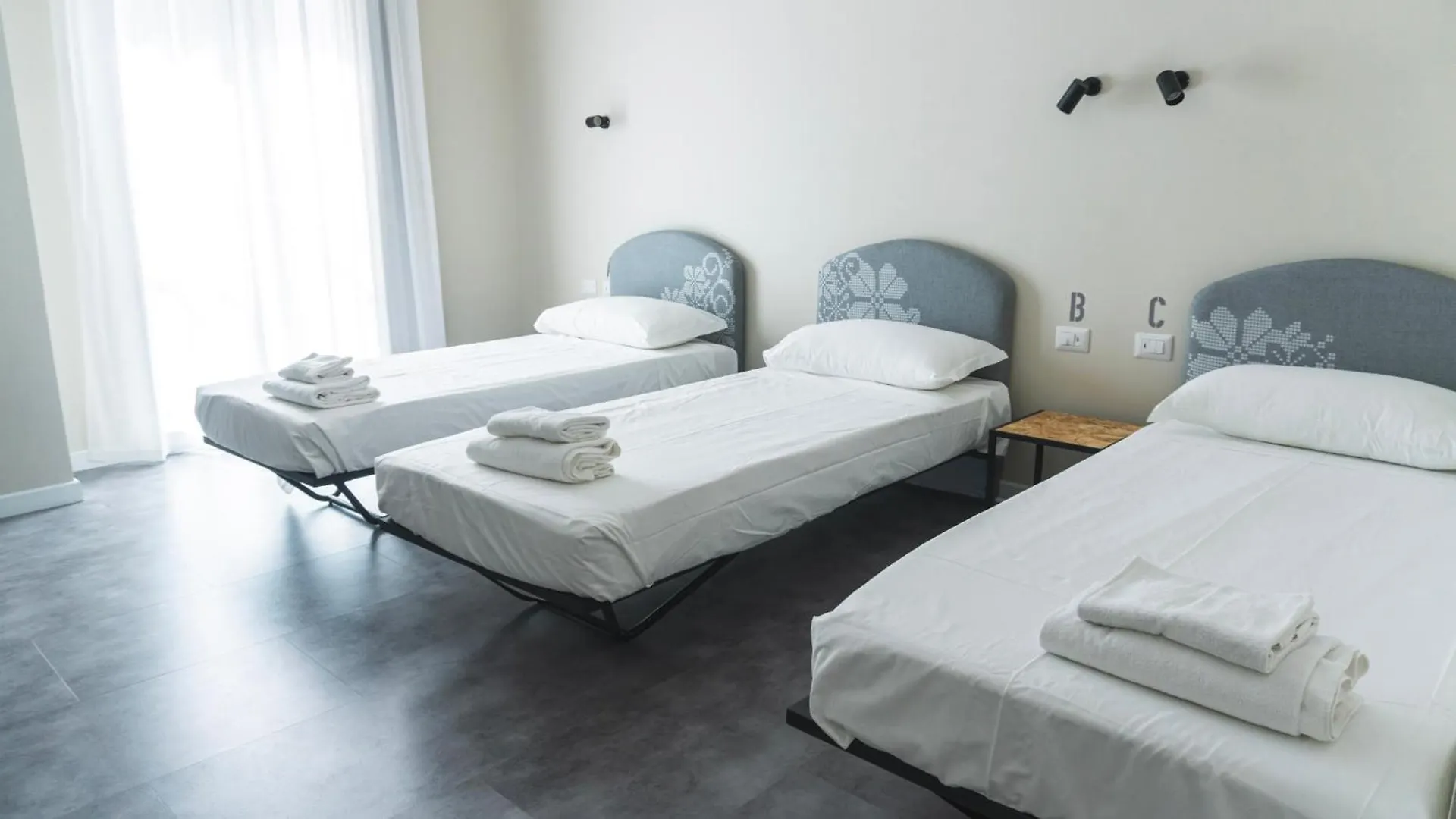 אלגהרו Piccolo Catalunya Hostel