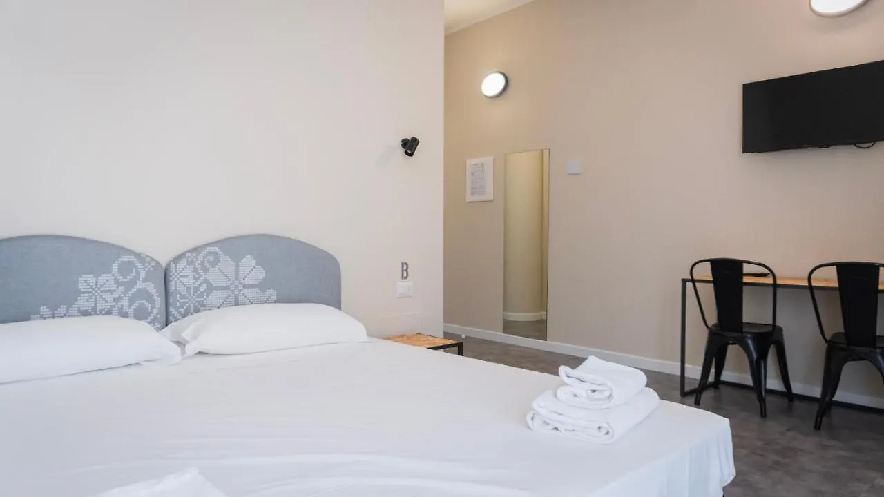Piccolo Catalunya Hostel Alghero Italy