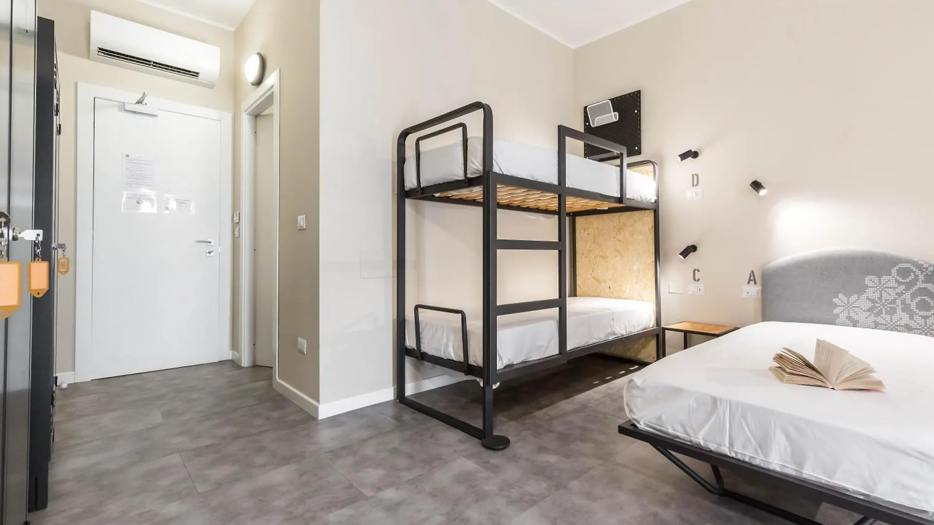 Piccolo Catalunya Hostel Alghero Italy