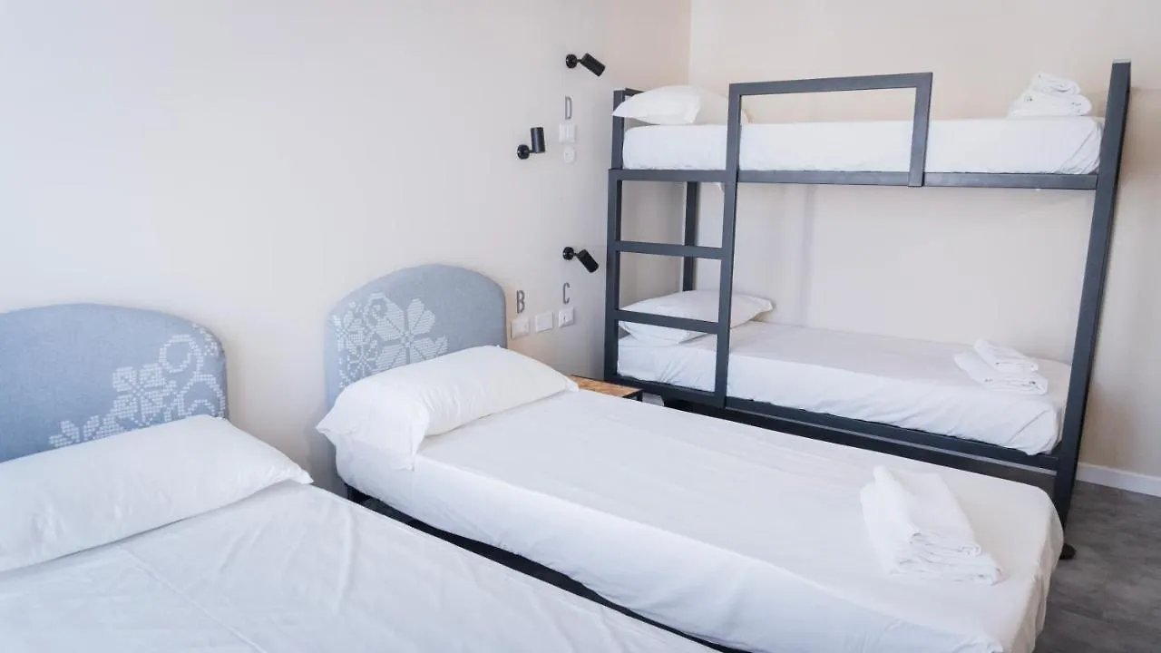 Piccolo Catalunya Hostel Alghero Italy